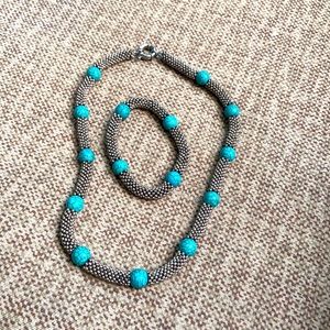 FAUX TURQUOISE/SILVER NECKLACE & BRACELET